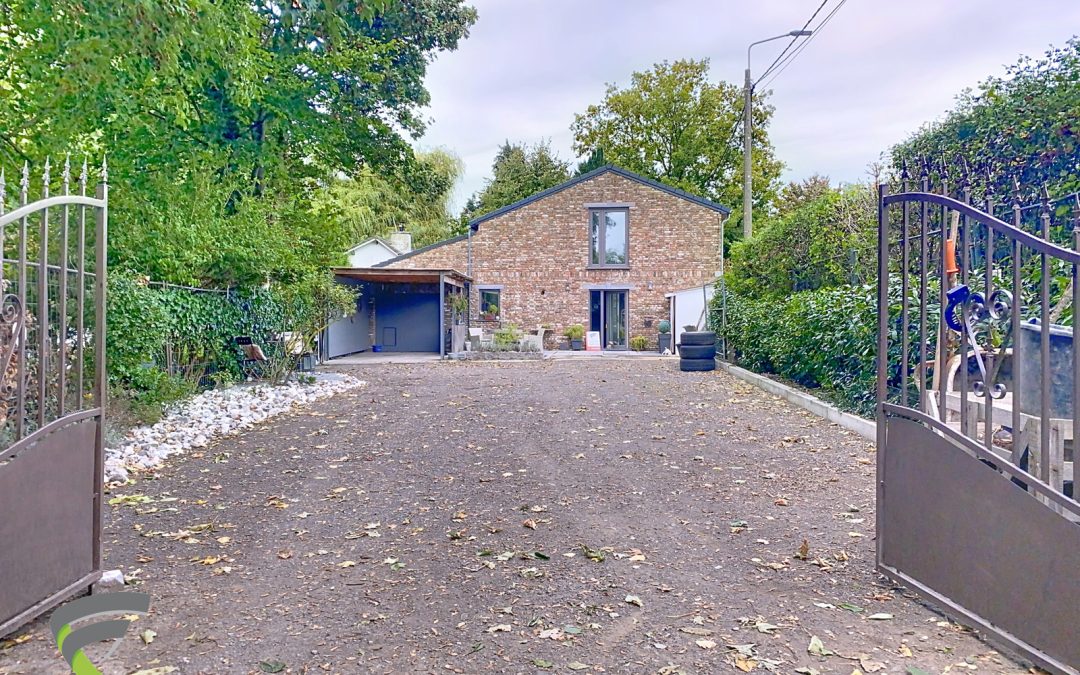 Maison de caractère à vendre à Burdinne